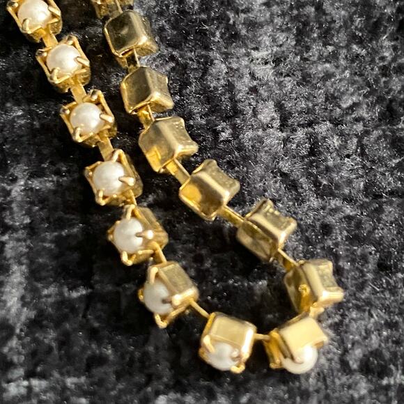 Ultra Thin Tennis Bracelet Tiny Pearlesquesc Beads On Gold Tone Metal - Picture 7 of 9